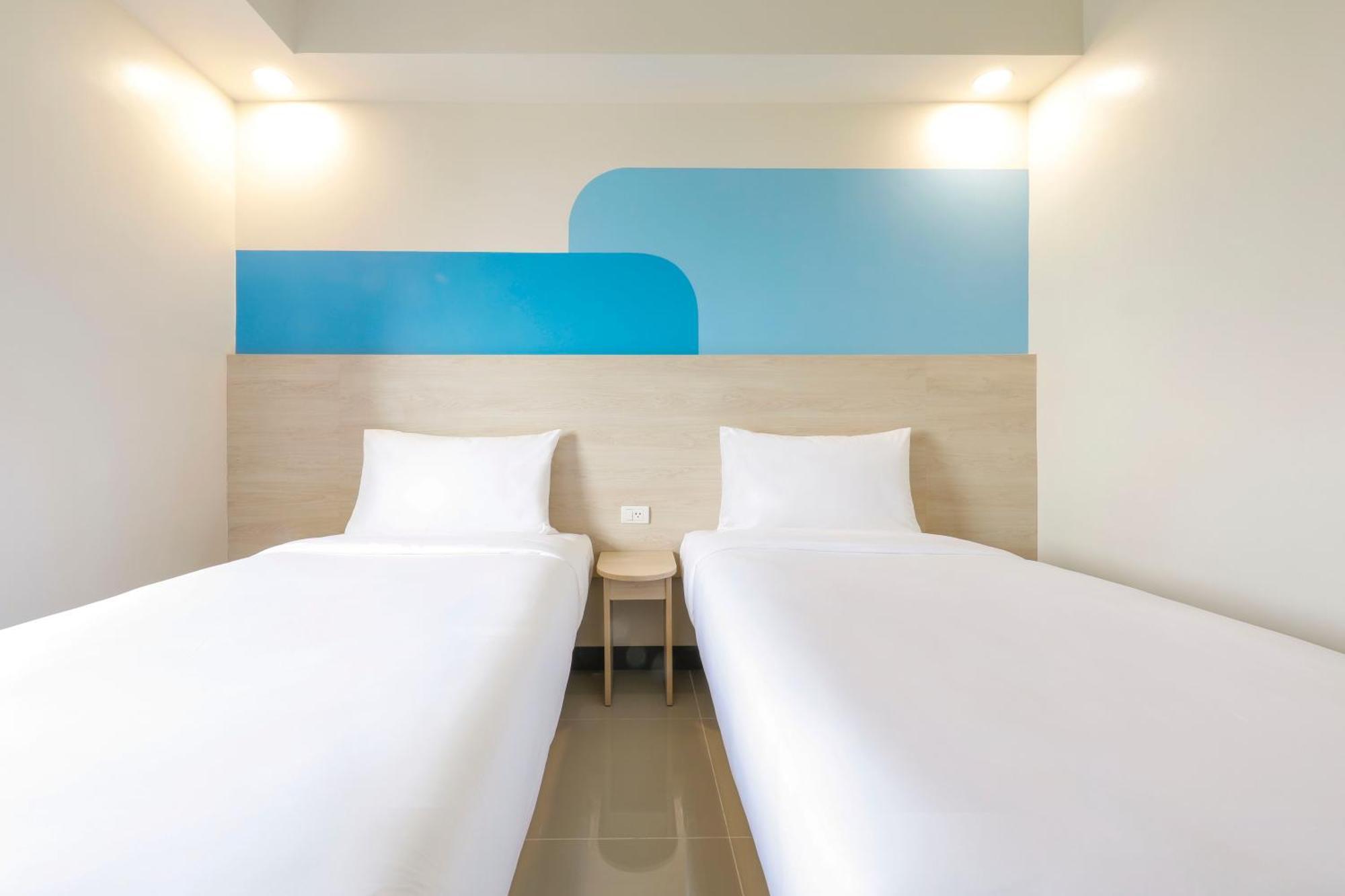 Hop Inn Hotel North Edsa كويزون سيتي المظهر الخارجي الصورة