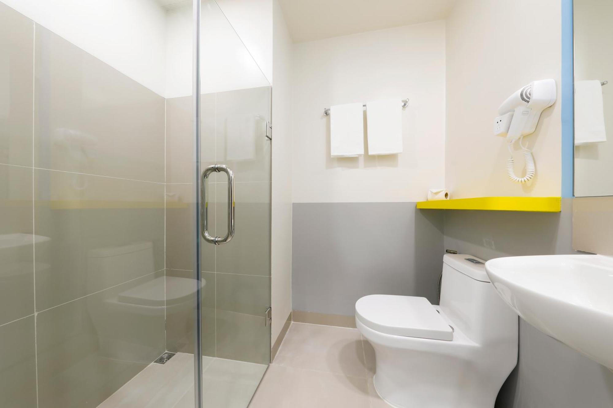 Hop Inn Hotel North Edsa كويزون سيتي الغرفة الصورة